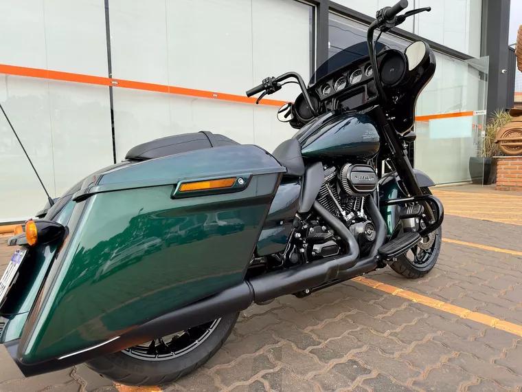 Harley-Davidson Street Glide Verde 3