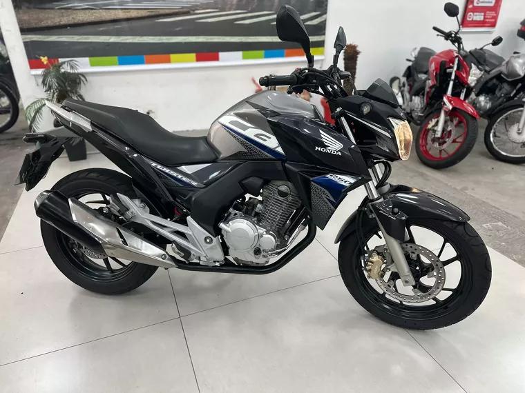 Honda CB Twister Cinza 1