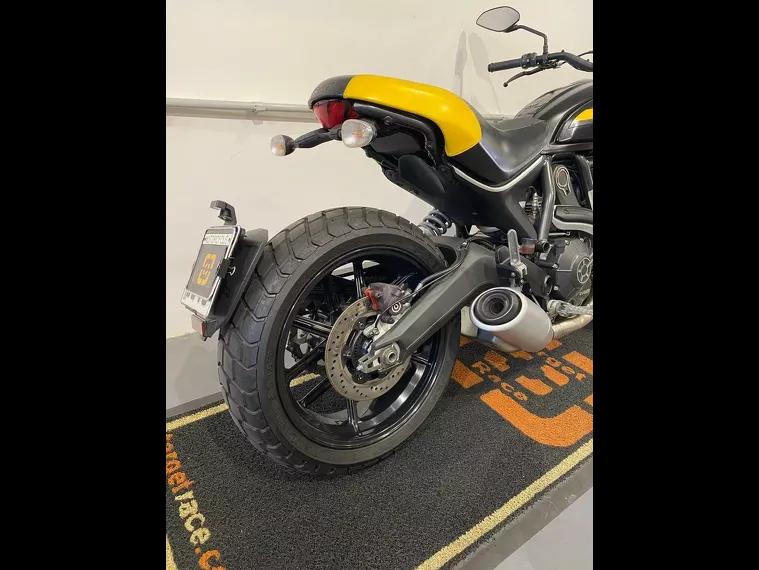 Ducati Scrambler Preto 6