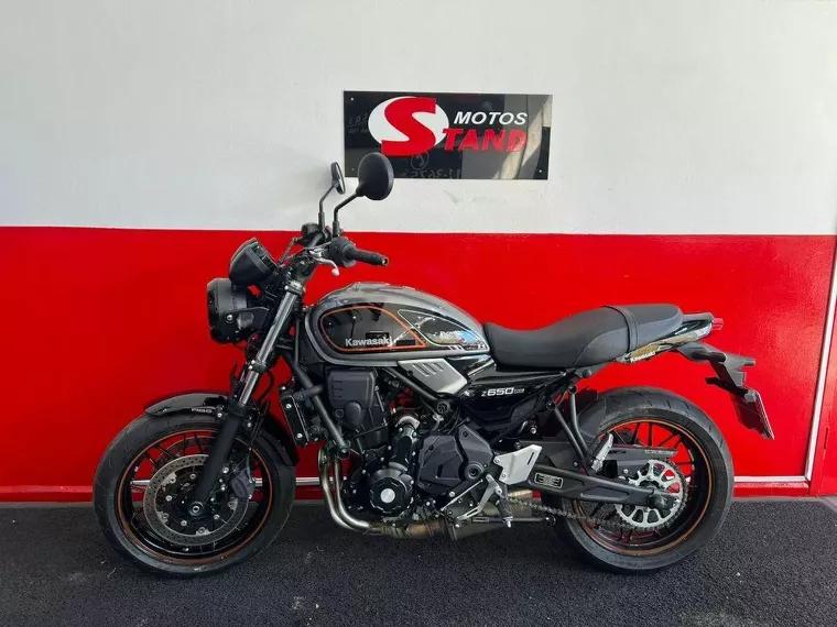 Kawasaki Z 650 Cinza 4