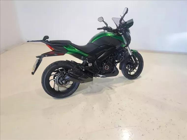 Bajaj Dominar Verde 4