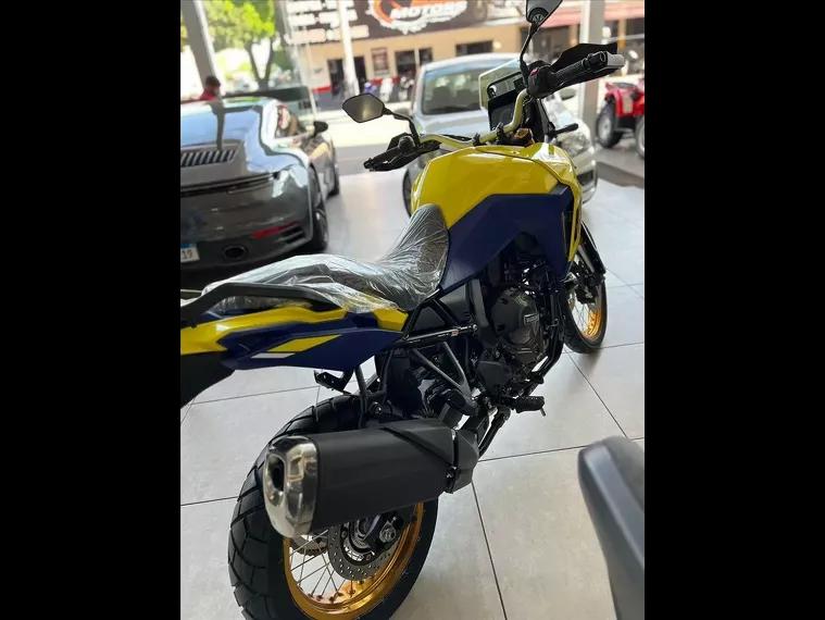 Suzuki V-Strom Amarelo 5