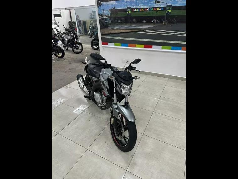 Honda CB Twister Branco 10