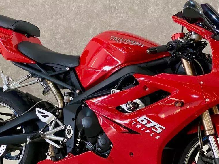 Triumph Daytona Vermelho 3