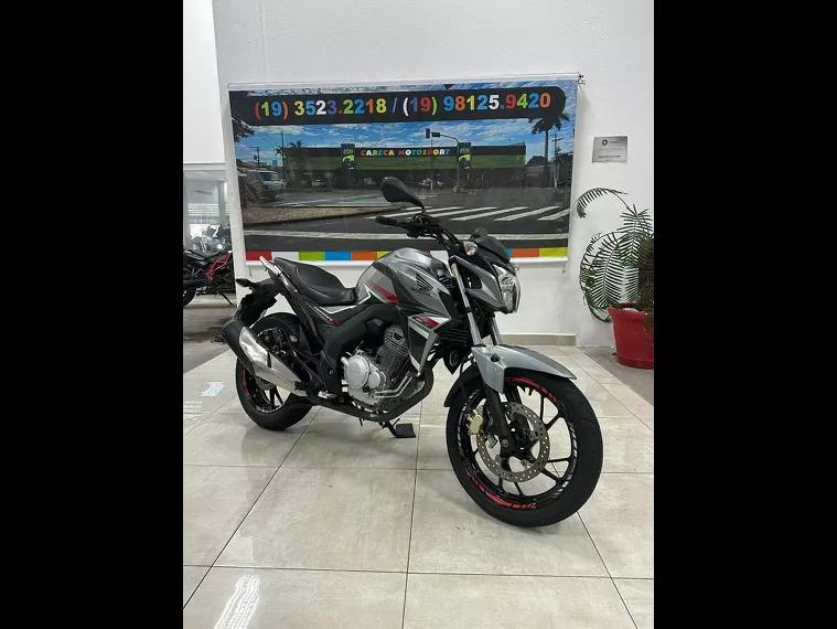 Honda CB Twister Branco 26