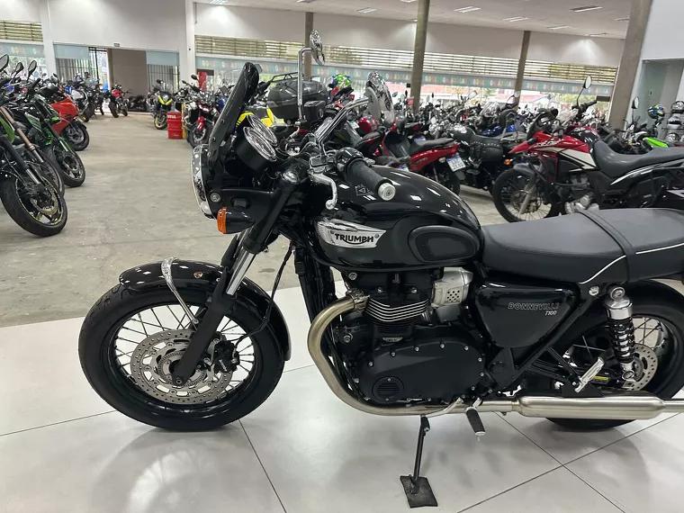 Triumph Bonneville Preto 12