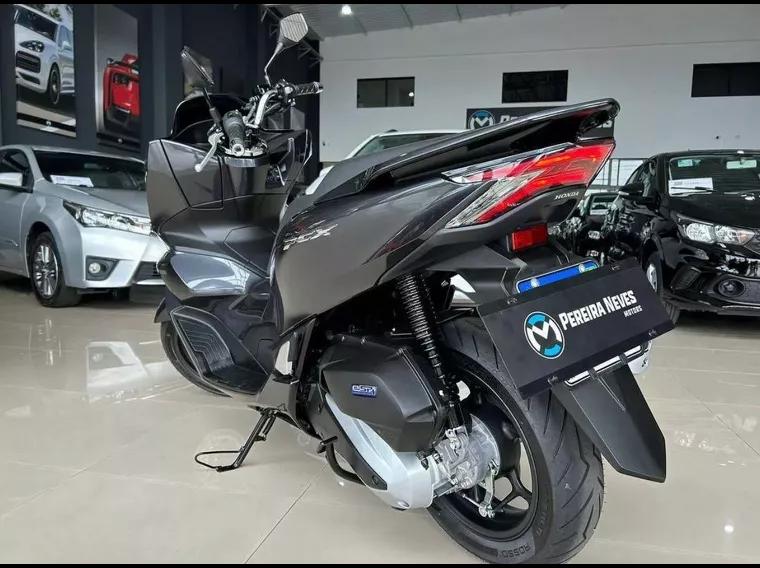 Honda PCX Cinza 7