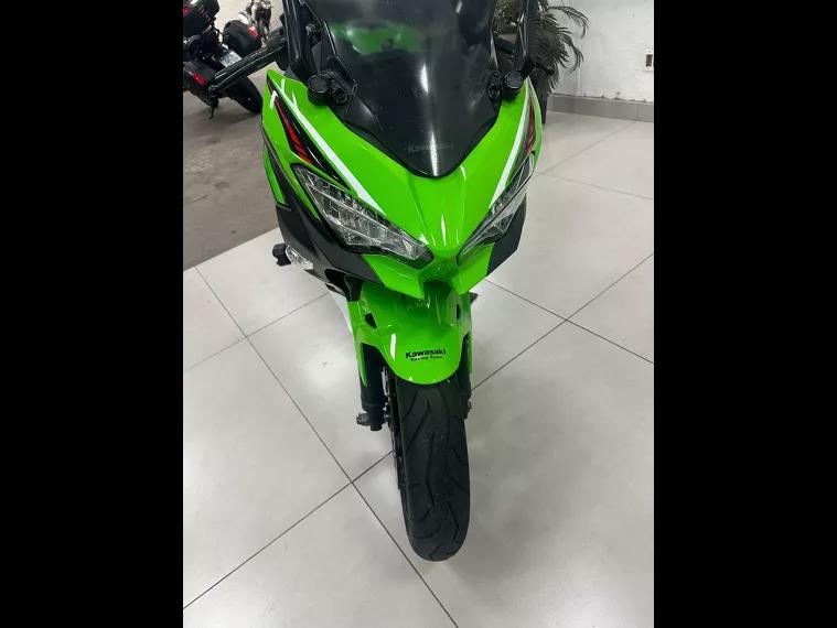 Kawasaki Ninja Verde 14