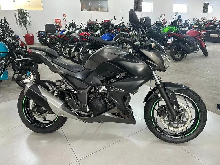 Kawasaki Z Preto 1