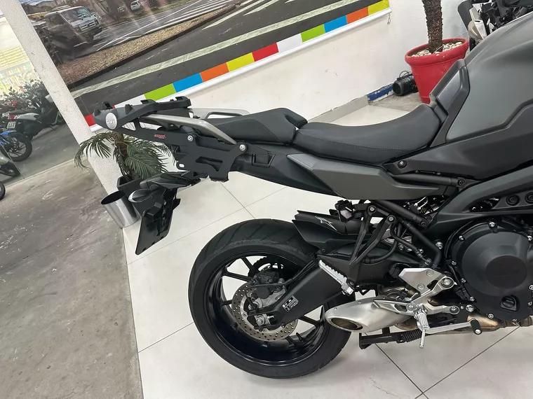 Yamaha MT-09 Preto 12