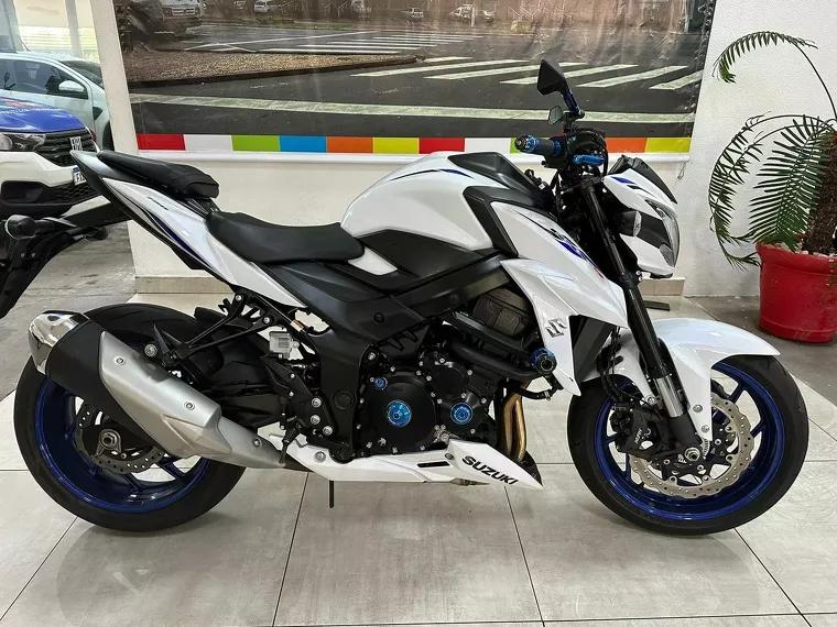 Suzuki GSX-S Branco 23