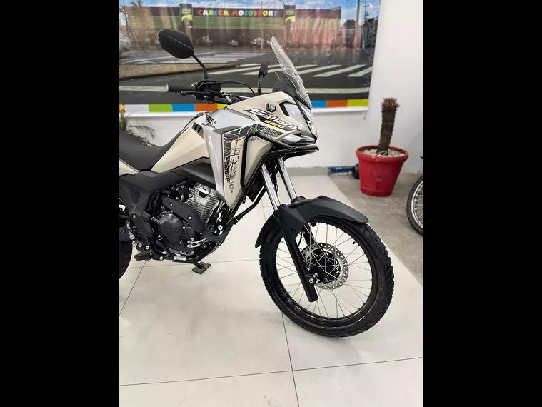 Honda XRE Sahara Bege 15