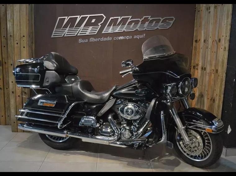 Harley-Davidson Electra Glide Preto 3