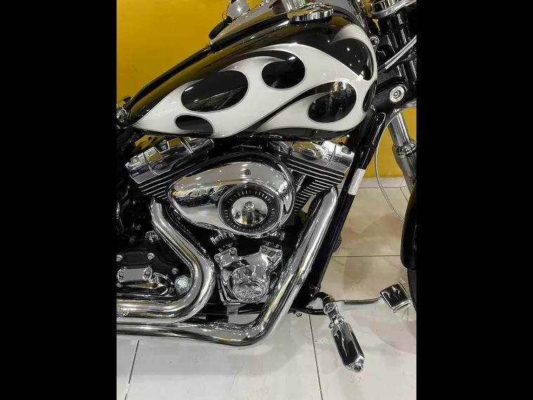 Harley-Davidson Dyna Preto 8