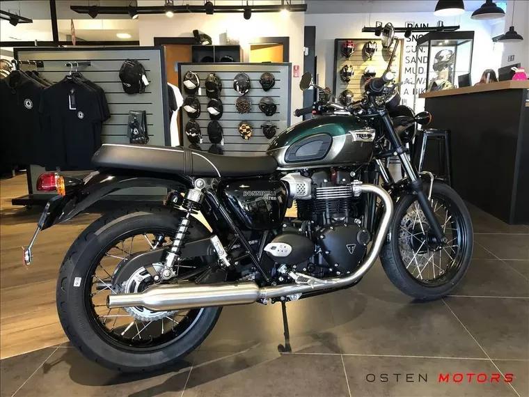 Triumph Bonneville Verde 7