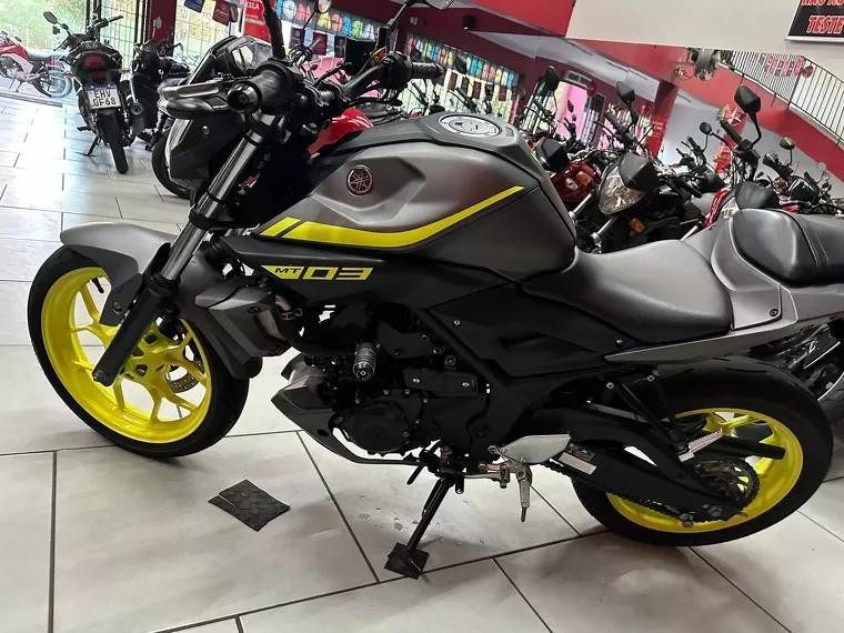 Yamaha MT-03 Cinza 22