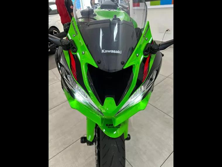 Kawasaki Ninja Verde 11