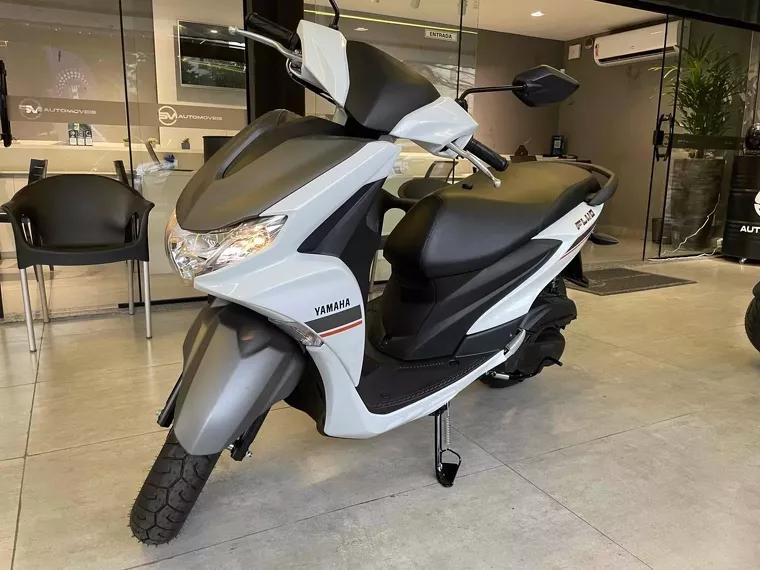 Yamaha Fluo Branco 3