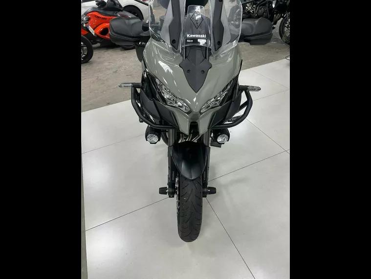 Kawasaki Versys Preto 10