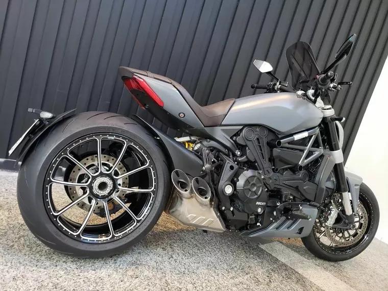 Ducati Xdiavel Cinza 4