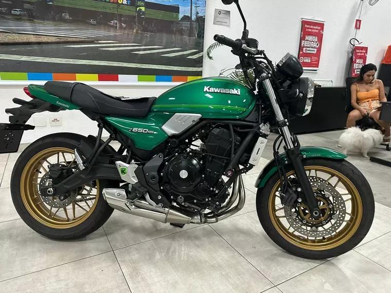 Kawasaki Z 650 Verde 9