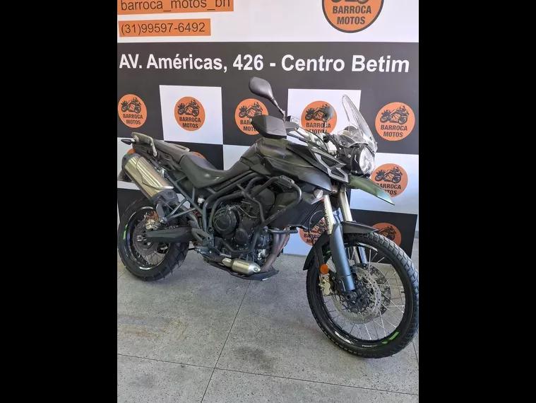 Triumph Tiger 800 Verde 6