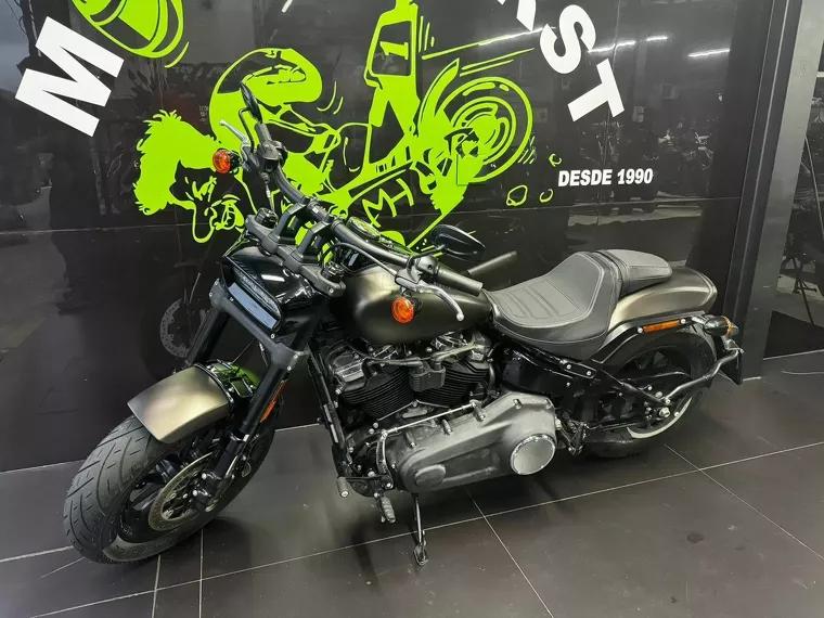 Harley-Davidson Fat Bob Cinza 4