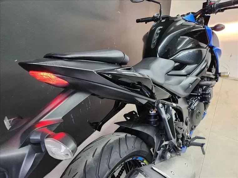 Suzuki GSX-S Preto 14