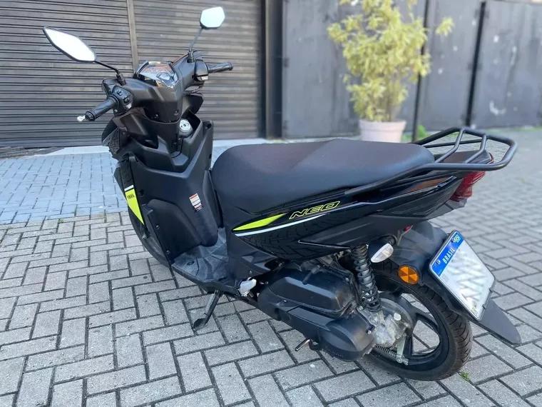 Yamaha Neo Preto 4