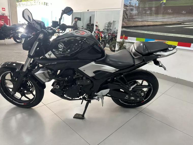 Yamaha MT-03 Preto 8