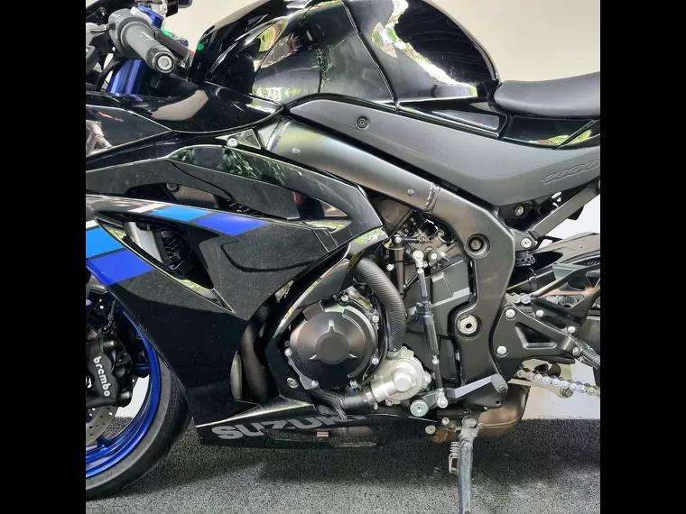 Suzuki GSX-R Preto 8