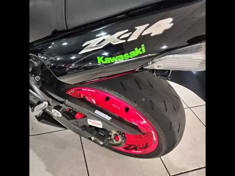 Kawasaki Ninja Preto 24