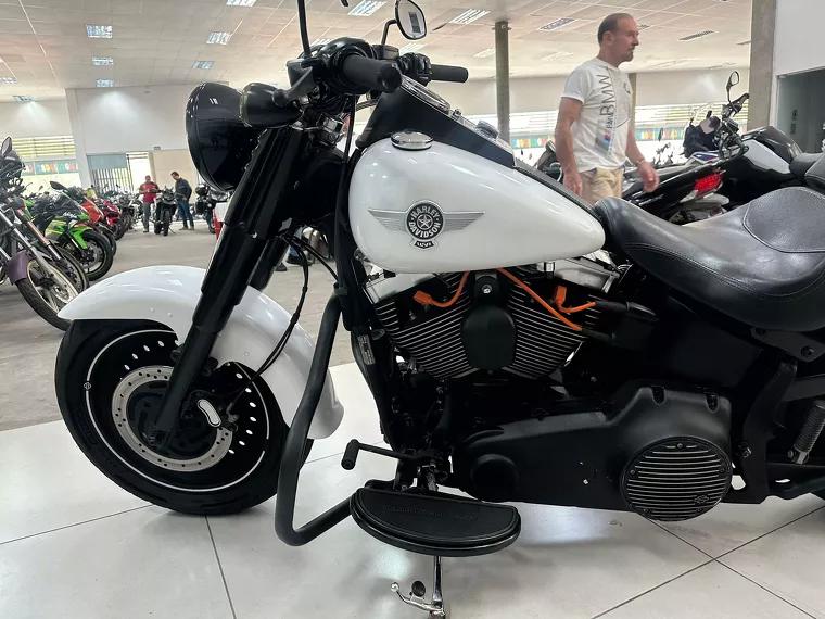 Harley-Davidson Fat Boy Branco 13