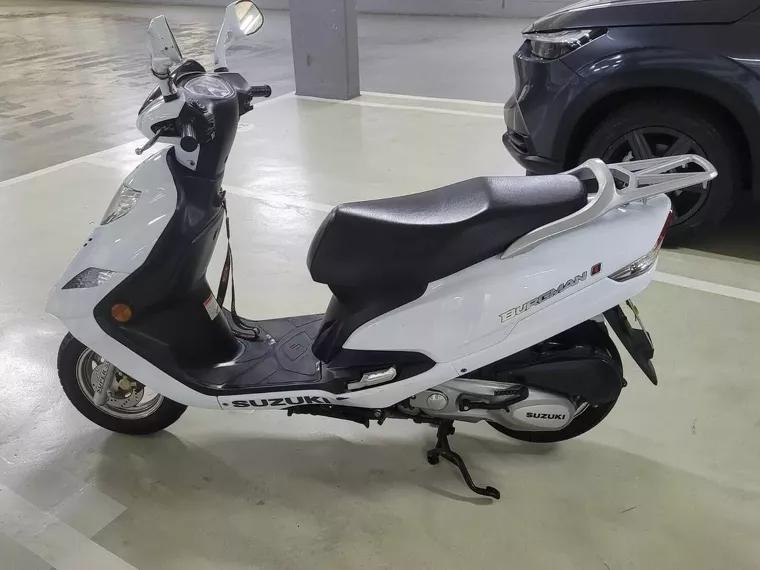 Suzuki Burgman Branco 1