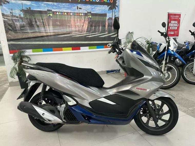 Honda PCX Cinza 1