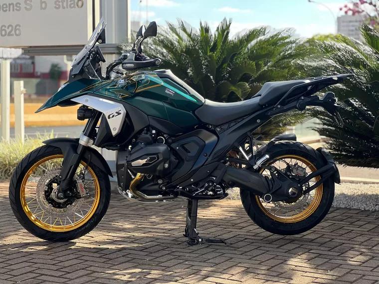 BMW R 1300 GS Verde 2