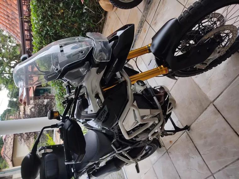 Triumph Tiger 900 Preto 3