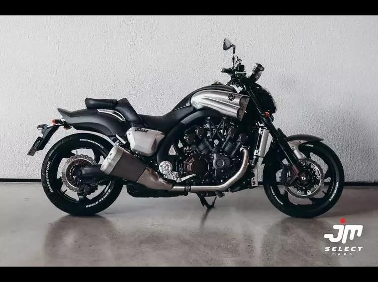 Yamaha VMax Preto 4