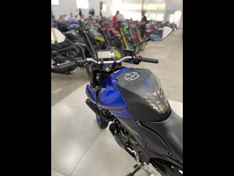 Yamaha MT-03 Azul 9