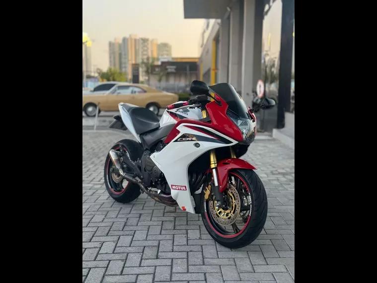 Honda CBR 600 Branco 3