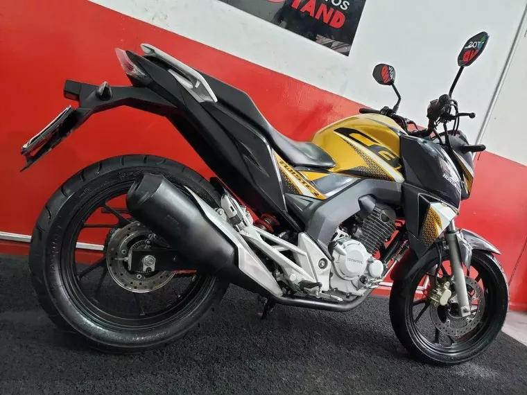 Honda CB Twister Amarelo 3