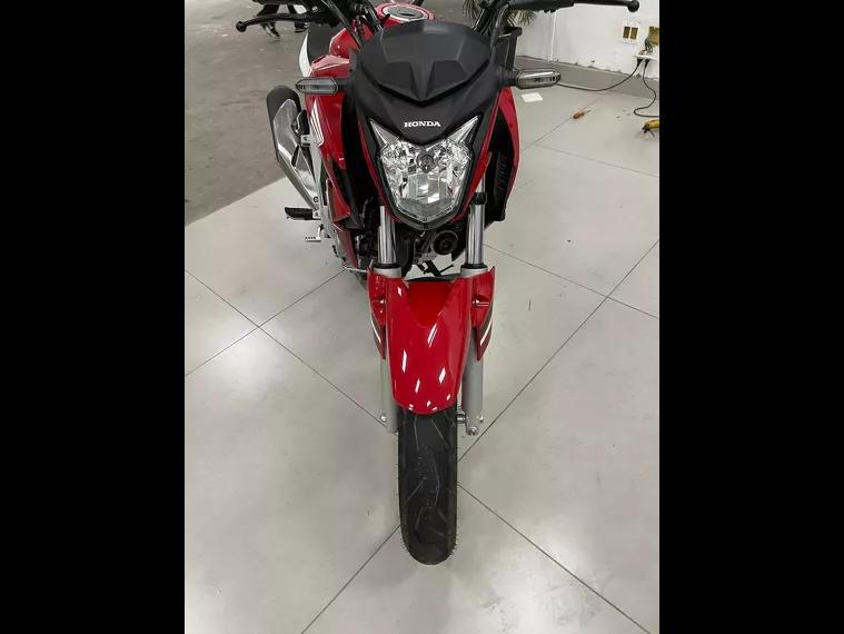 Honda CB Twister Vermelho 25