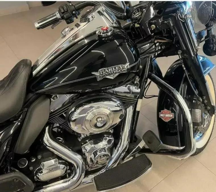 Harley-Davidson Road King Preto 6