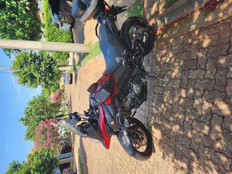 Suzuki V-Strom Vermelho 7