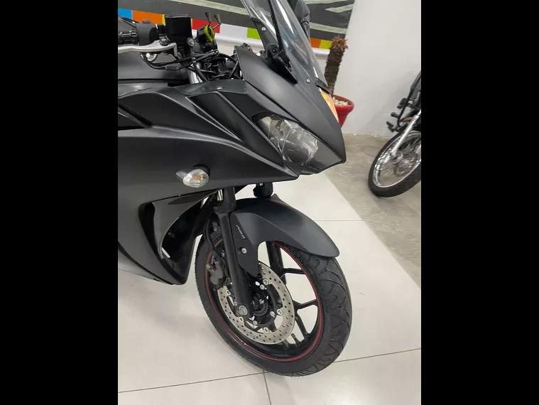 Yamaha YZF R3 Preto 7