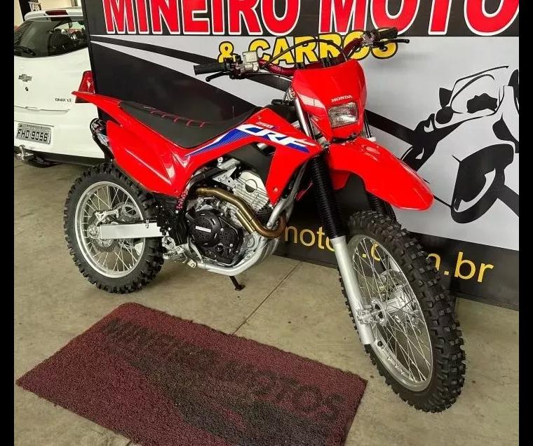 Honda CRF 250 Vermelho 3