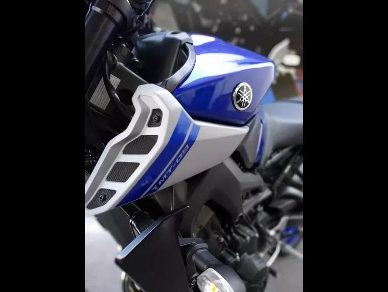 Yamaha MT-09 Azul 7