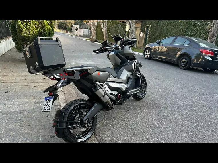 Honda X-Adv Cinza 3