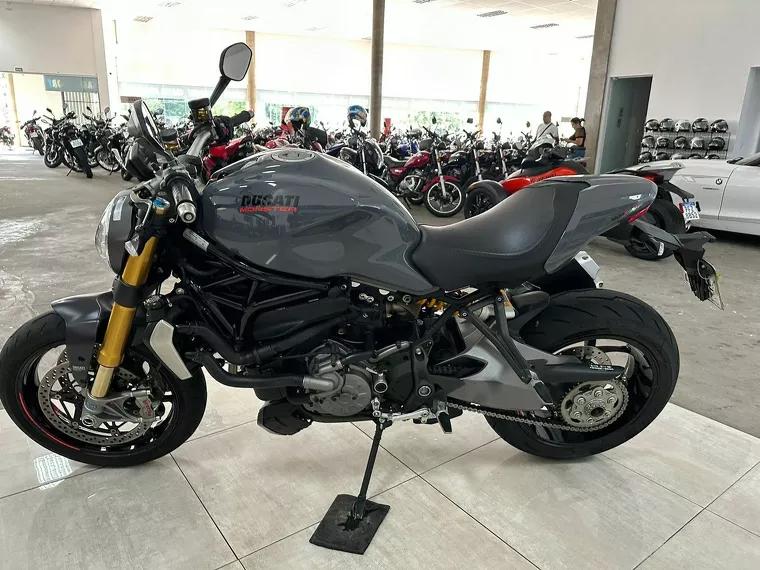 Ducati Monster Cinza 7