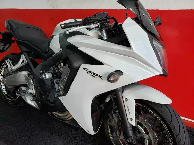 Honda CBR 650 Branco 11